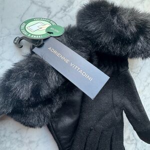 Adrienne Vittadini Elegant Black Gloves with Fur Trim